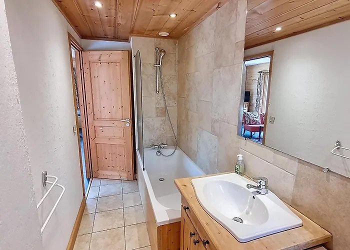 1 Peupliers - Centre Du Village - Daire *