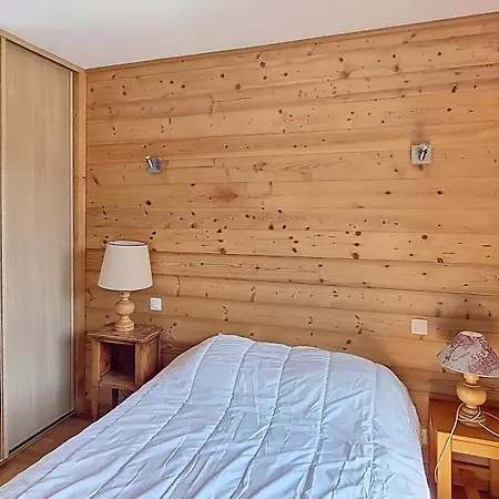 1 Peupliers - Centre Du Village - *